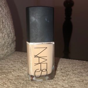 NARS sheer glow foundation light 2